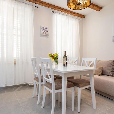 Aaa Apartments & Rooms With Free Parking Pula Luaran gambar