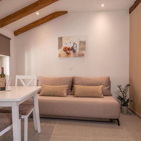 Aaa Apartments & Rooms With Free Parking Pula Luaran gambar